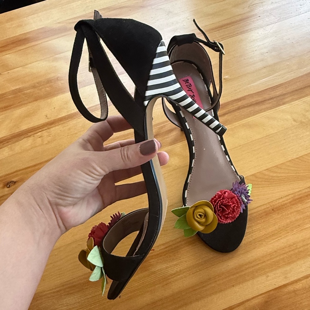 Betsey Johnson Black Heels with Red, Yellow & Purple Floral Accents - Picture 4 of 11